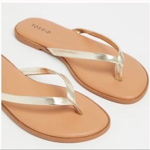 NWOT torrid size 12 gold flip flops